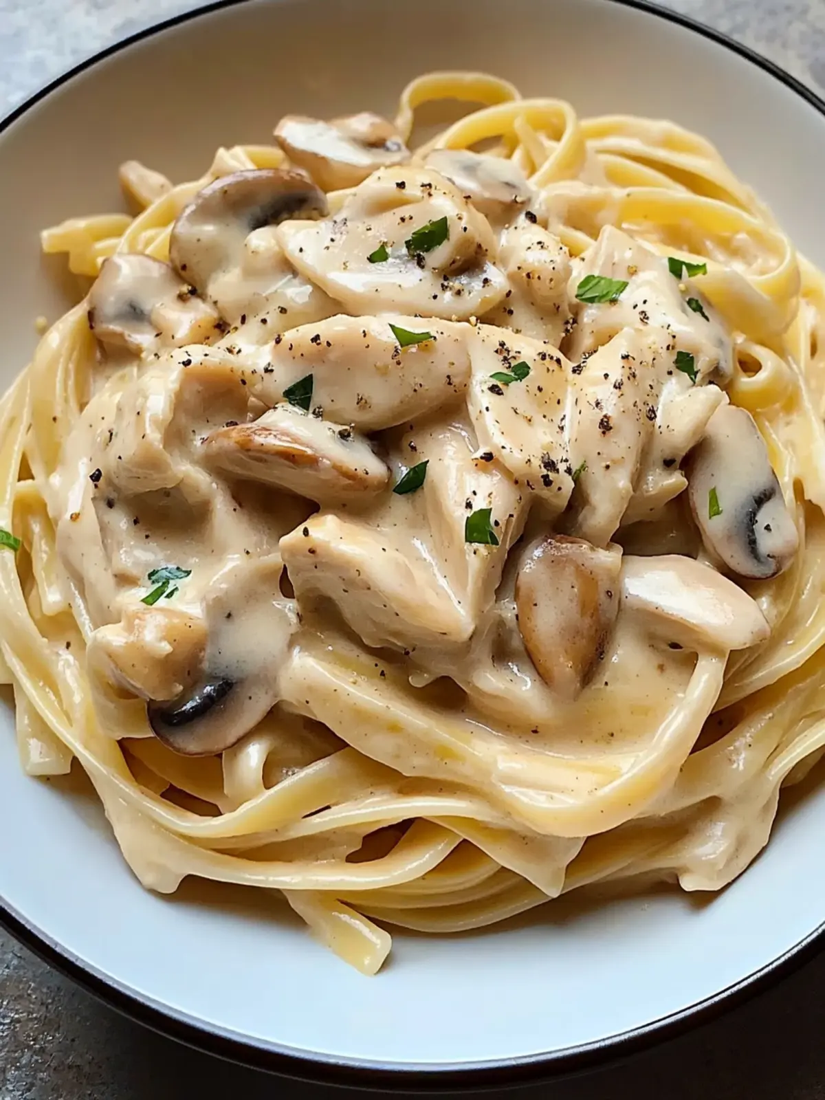 Creamy Chicken & Mushroom Fettuccine