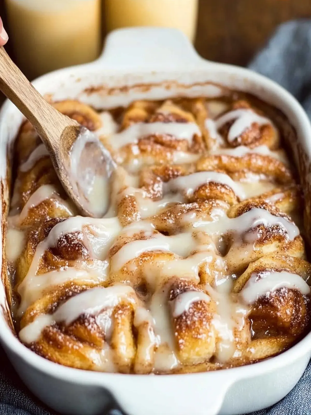 Apple Cinnamon Roll Bake Bliss: Warm, Fluffy Perfection 2 Apple Cinnamon Roll Bake